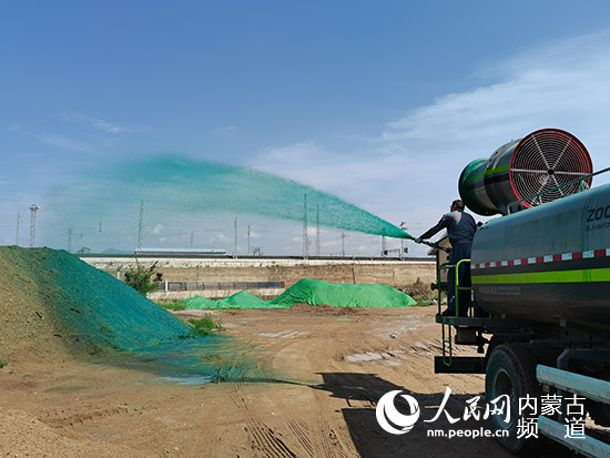 呼和浩特：新型防尘抑尘手段让工地不再沙尘弥漫