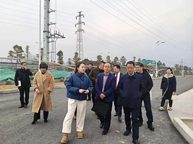 都江堰市：逐“绿”向“新” 政企同心激活发展新动能(图3)
