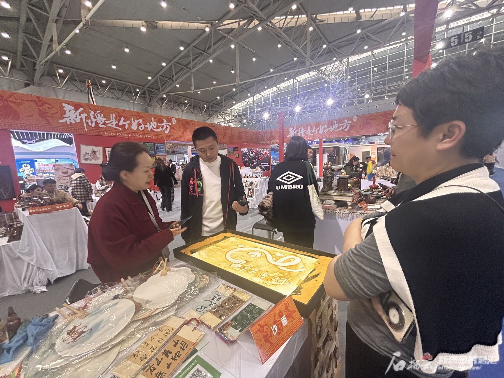 春博会上旅游企业觅商机(图2)