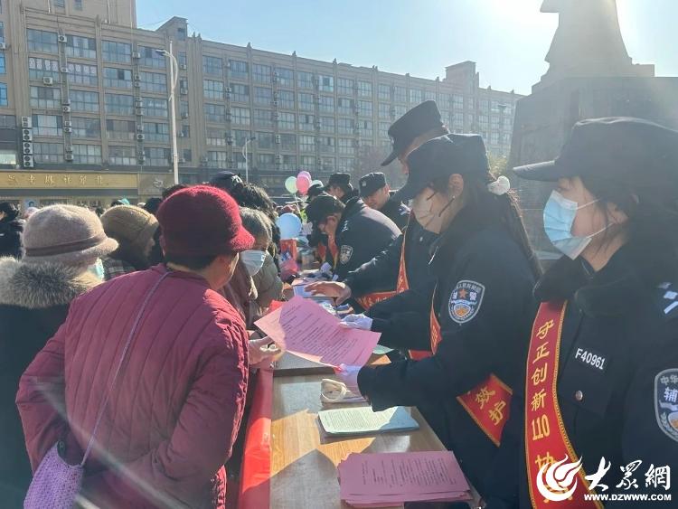 巨野公安：加强“五防”宣传 撑起群众“平安伞”_巨野_大众网(图5)