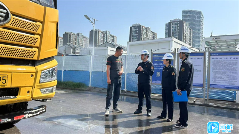 潍坊市奎文区大虞街道：开展专项行动 守护“天空蓝”(图1)