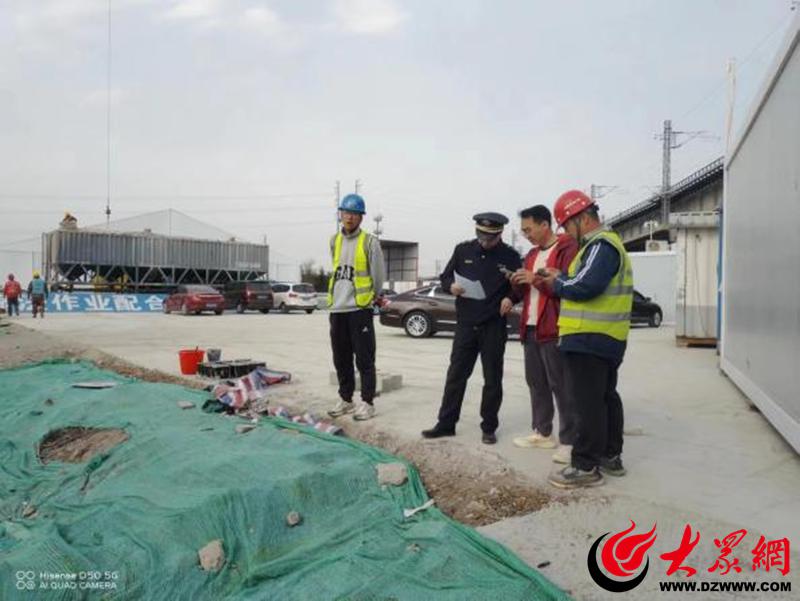 市北区开平路街道综合行政执法中队强化扬尘治理执法检查 守护蓝天白云宜居环境(图2)