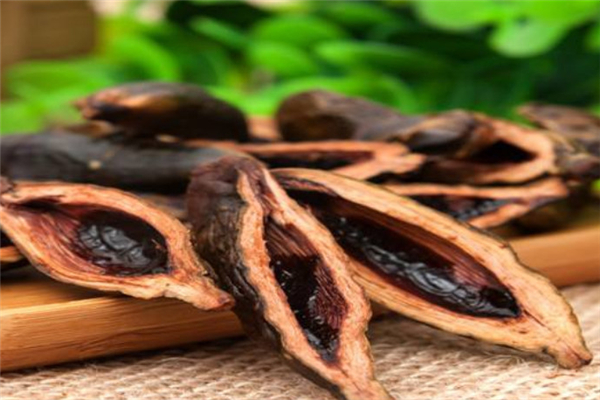 大司马首播意外引发热议方块脸背后的槟榔故事！(图1)